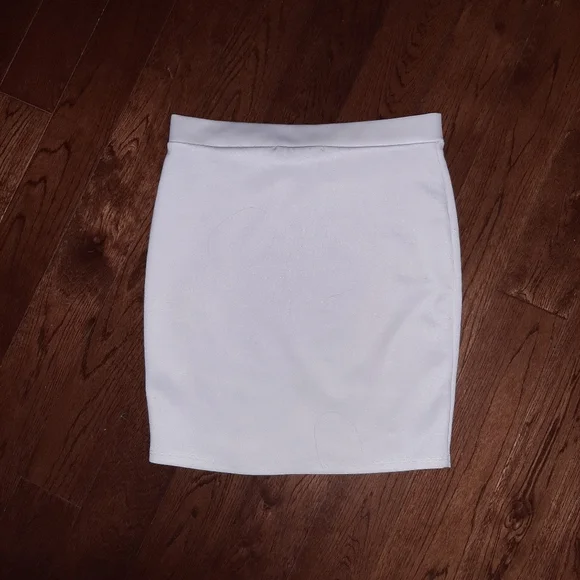 Crazy cute skirt - Picture 2 of 3